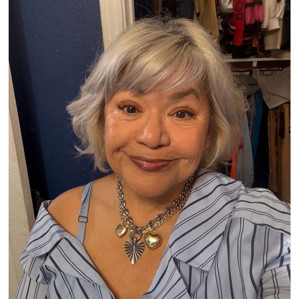 Meet your Posher, Oralia